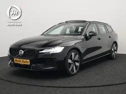 Zwart Gebruikt 2023 Volvo V60 Plus Stationwagen | € 44.440 (Eerlijke prijs)
