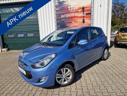 Blauw, metallic lak Gebruikt 2014 Hyundai ix20 Hatchback | € 12.450 (Eerlijke prijs)