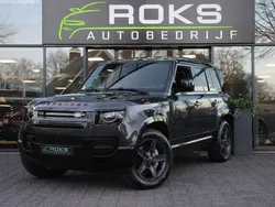 Grijs, metallic lak Gebruikt 2024 Land Rover Defender SE Dynamic SUV | € 97.850 (Eerlijke prijs)