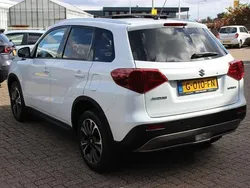 Wit Gebruikt 2019 Suzuki Vitara Style SUV | € 18.450 (Eerlijke prijs)