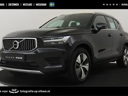 Zwart Gebruikt 2022 Volvo XC40 Inscription SUV | € 37.890 (Eerlijke prijs)