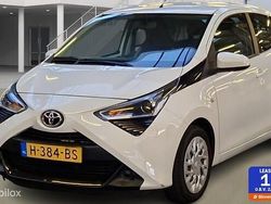 Wit Gebruikt 2020 Toyota Aygo X-cite Hatchback | € 9.750 (Eerlijke prijs)