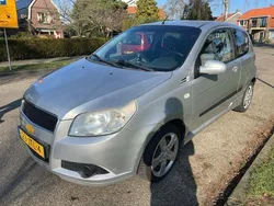Grijs Gebruikt 2009 Chevrolet Aveo LS Hatchback | € 1.399 (Eerlijke prijs)