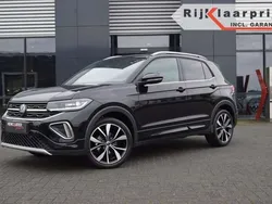 Zwart, metallic lak Gebruikt 2024 VW T-Cross R-line SUV | € 37.450 (Duur)