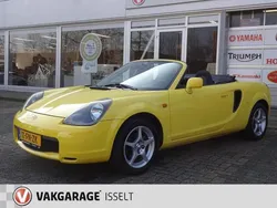 Geel Gebruikt 2000 Toyota MR2 Cabriolet | € 10.950 (Duur)