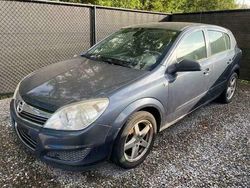 Blauw Gebruikt 2007 Opel Astra Sedan | € 2.500