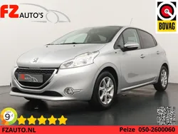 Grijs Gebruikt 2015 Peugeot 208 Style Hatchback | € 5.945 (Iets duurder)