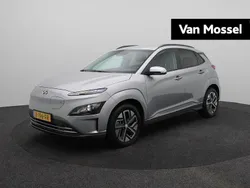 Grijs, metallic lak Gebruikt 2024 Hyundai Kona Pure SUV | € 24.940