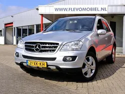 Grijs Gebruikt 2007 Mercedes 320 SUV | € 10.950 (Duur)
