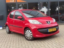 Rood Gebruikt 2007 Peugeot 107 Hatchback | € 1.749 (Eerlijke prijs)