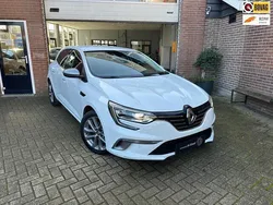 Wit Gebruikt 2017 Renault Mégane GT Line GT-Line Hatchback | € 14.995 (Eerlijke prijs)