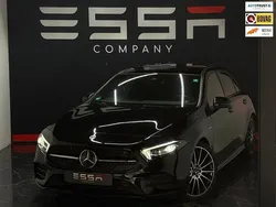 Zwart Gebruikt 2021 Mercedes A200 AMG Hatchback | € 28.990 (Eerlijke prijs)