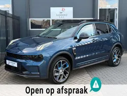 Blauw, metallic lak Gebruikt 2022 Lynk & Co 01 SUV | € 21.940 (Goede deal)