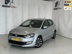 Grijs Gebruikt 2014 VW Polo Hatchback | € 7.799 (Eerlijke prijs)