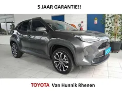 Grijs Gebruikt 2024 Toyota Yaris Cross Style SUV | € 29.750 (Eerlijke prijs)