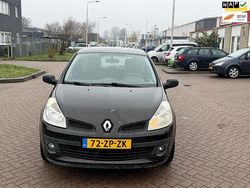 Zwart Gebruikt 2008 Renault Clio II Hatchback | € 1.099 (Goede deal)