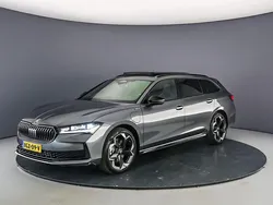 Grijs Gebruikt 2025 Skoda Superb Business Line Stationwagen | € 53.900