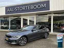 BMW 330e