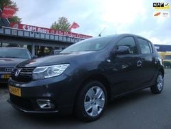 Grijs Gebruikt 2018 Dacia Sandero Lauréate Hatchback | € 4.995 (Goede deal)