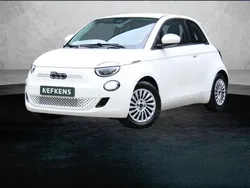 Wit Gebruikt 2024 Fiat 500e Urban Hatchback | € 24.420 (Eerlijke prijs)