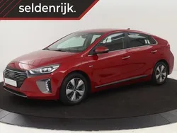 Rood Gebruikt 2019 Hyundai Ioniq Sedan | € 15.900 (Goede deal)