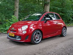 Rood, metallic lak Gebruikt 2015 Fiat 500 Abarth Hatchback | € 14.999 (Duur)