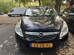 Zwart Gebruikt 2007 Opel Corsa Enjoy MPV | € 1.400 (Eerlijke prijs)