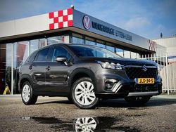 Grijs (metallic) Gebruikt 2023 Suzuki SX4 S-Cross SUV | € 24.785
