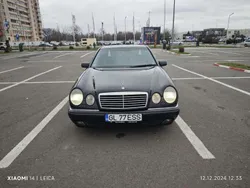 Gebruikt 1996 Mercedes E420 Avantgarde Sedan | € 7.500