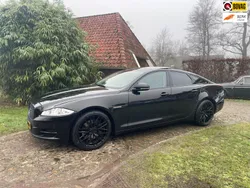 Zwart, metallic lak Gebruikt 2013 Jaguar XJ Luxury Sedan | € 17.950
