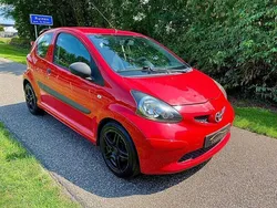 Rood Gebruikt 2008 Toyota Aygo Sport Hatchback | € 1.981 (Eerlijke prijs)