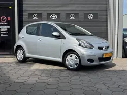 Grijs Gebruikt 2010 Toyota Aygo Comfort Hatchback | € 3.750 (Eerlijke prijs)