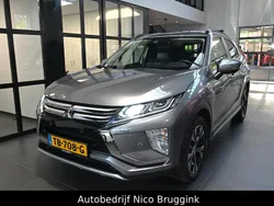Grijs Gebruikt 2018 Mitsubishi Eclipse Cross Edition SUV | € 19.950 (Eerlijke prijs)
