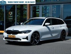 Wit Gebruikt 2021 BMW 320 Stationwagen | € 29.494 (Eerlijke prijs)