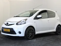 Wit Gebruikt 2010 Toyota Aygo Comfort Hatchback | € 3.650 (Eerlijke prijs)