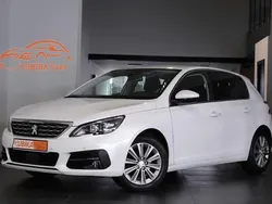 Wit Gebruikt 2020 Peugeot 308 Sedan | € 12.599 (Goede deal)