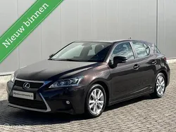 Bruin Gebruikt 2014 Lexus CT200h Hatchback | € 11.995 (Eerlijke prijs)