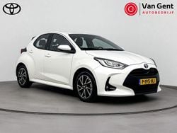 Wit Gebruikt 2022 Toyota Yaris Hybrid Hatchback | € 21.999 (Eerlijke prijs)