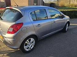 Grijs Gebruikt 2008 Opel Corsa Enjoy MPV | € 2.350 (Eerlijke prijs)