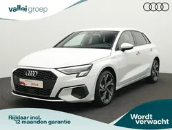 Wit Gebruikt 2022 Audi A3 Sportback Advanced Hatchback | € 31.450 (Iets duurder)