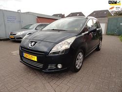 Blauw Gebruikt 2012 Peugeot 5008 Style MPV | € 2.950 (Eerlijke prijs)