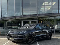 Zwart, metallic lak Gebruikt 2021 Porsche Cayenne Chrono SUV | € 82.900 (Iets duurder)