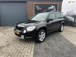 Zwart (metallic) Gebruikt 2013 Skoda Yeti Ambition SUV | € 8.950 (Goede deal)