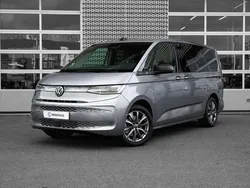 Grijs, metallic lak Gebruikt 2024 VW Multivan Edition MPV | € 78.950