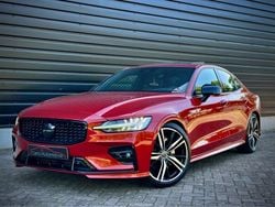 Oranje / fusion red Gebruikt 2019 Volvo S60 R-Design Sedan | € 29.950 (Goede deal)