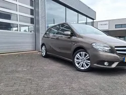 Grijs Gebruikt 2012 Mercedes B200 Prestige MPV | € 9.949 (Goede deal)