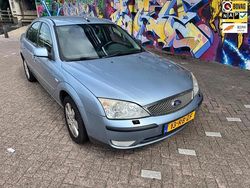 Grijs Gebruikt 2005 Ford Mondeo Futura Sedan | € 995 (Goede deal)