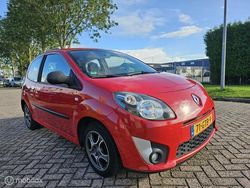 Rood Gebruikt 2008 Renault Twingo Dynamique Hatchback | € 1.499 (Goede deal)