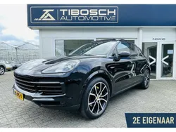 Zwart Gebruikt 2018 Porsche Cayenne Sport SUV | € 48.595 (Eerlijke prijs)