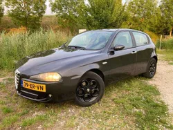 Zwart Gebruikt 2007 Alfa Romeo 147 Business Hatchback | € 1.400 (Eerlijke prijs)